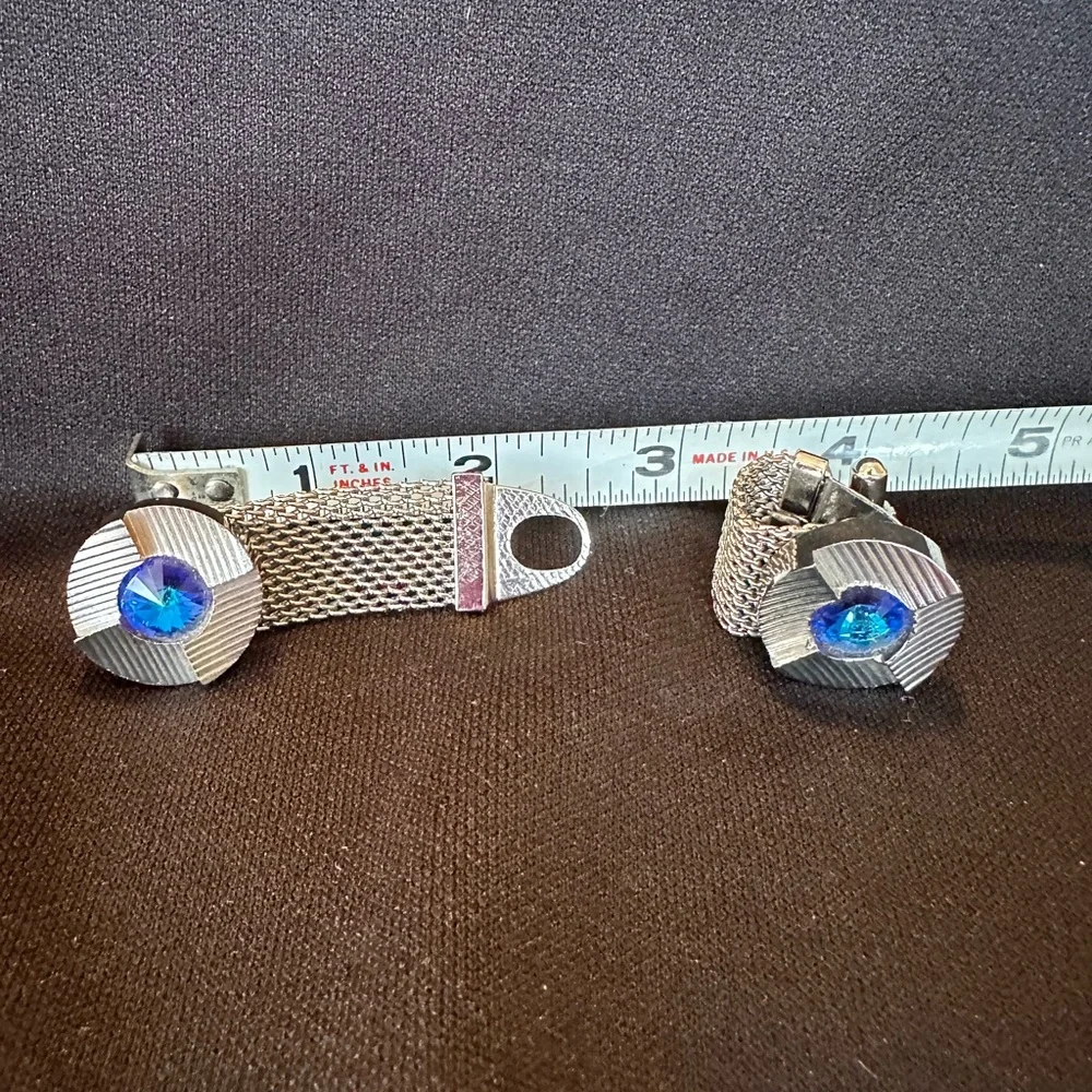 Vintage Men’s Silver Tone Round Cuff Links with Mesh and Bright Blue Stone